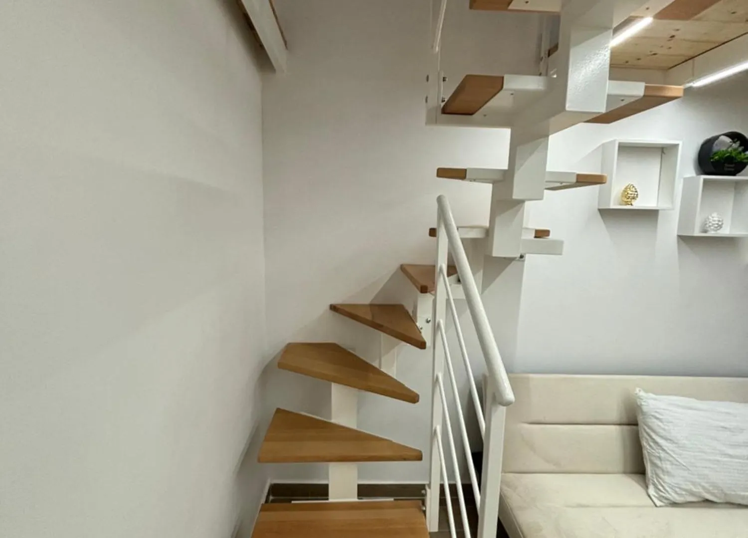 Apartment B&B Gin&Sol Naples Italy